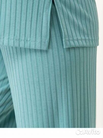 Спортивный костюм женский