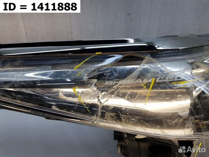 Фара правая Toyota Fortuner