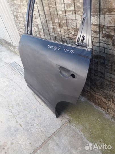 Дверь задняя левая 11-18г Volkswagen Touareg 2