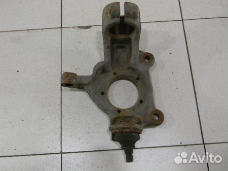 Кулак передний левый Форд