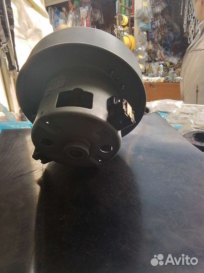 Мотор пылесоса 2000W, H112;D 135 mm