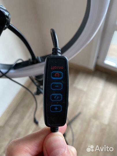 Кольцевая лампа со штативом