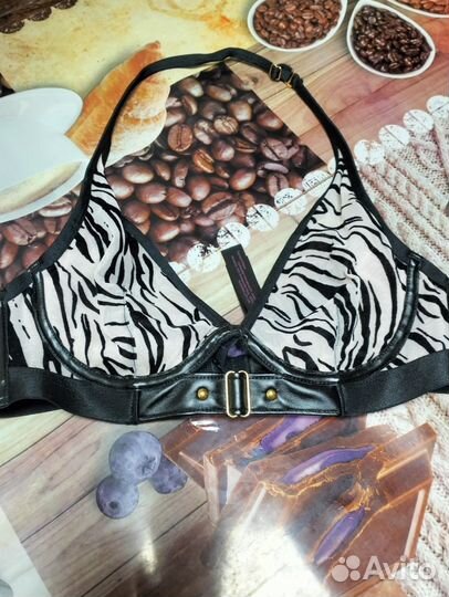 Бюстгальтер