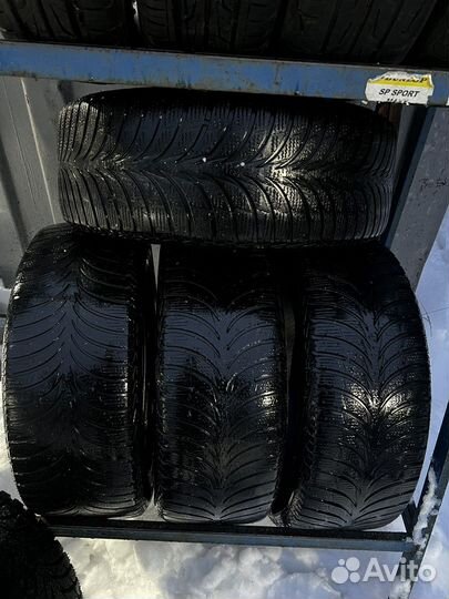 Goodyear UltraGrip Ice+ 215/55 R17