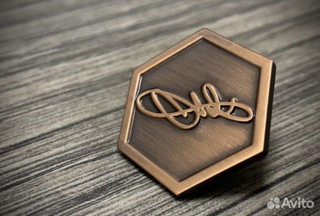 Значок-автограф Честера Беннингтона из Linkin Park