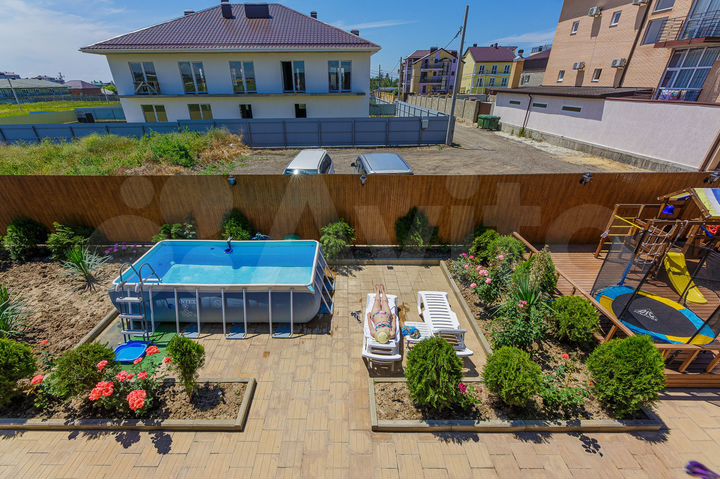 Гостиница, 334 м²