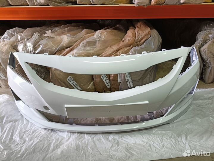 Бампер передний Hyundai Solaris 2014-2017 белый