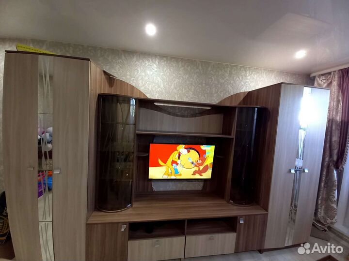 Стенка в гостиную