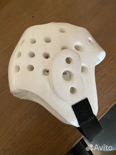 Шлем для единоборств (тхэквондо)