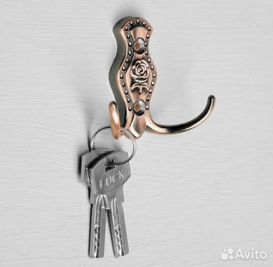 Крючок мебельный Роза