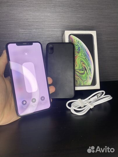 iPhone Xs Max, 64 ГБ