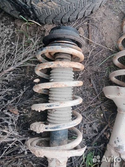 Амортизатор передний, пружина Chery Amulet A15