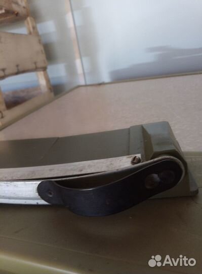 Инструмент СССР для резки фотографий