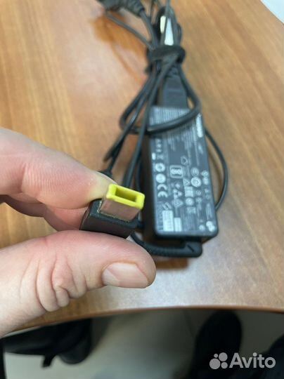 Зарядка для ноутбука Lenovo