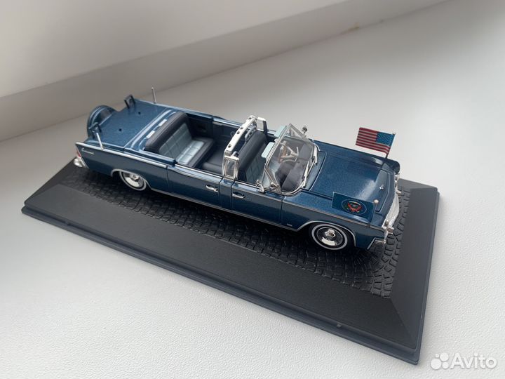 Lincoln Continental Limousine SS-100-X. Atlas