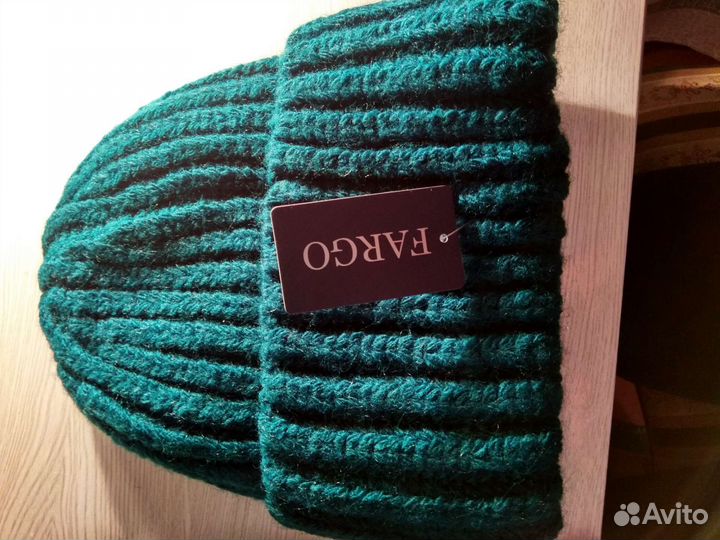 Шапка новая тёплая