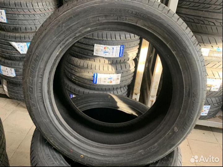 Tracmax X-Privilo H/T 225/55 R18 98H