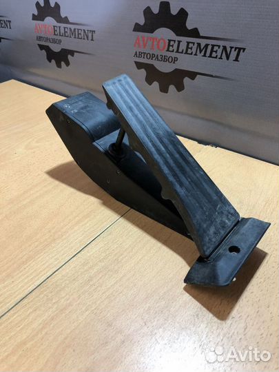 Педаль газа BMW e60