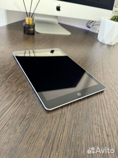 Apple iPad 6 WiFi 32Gb