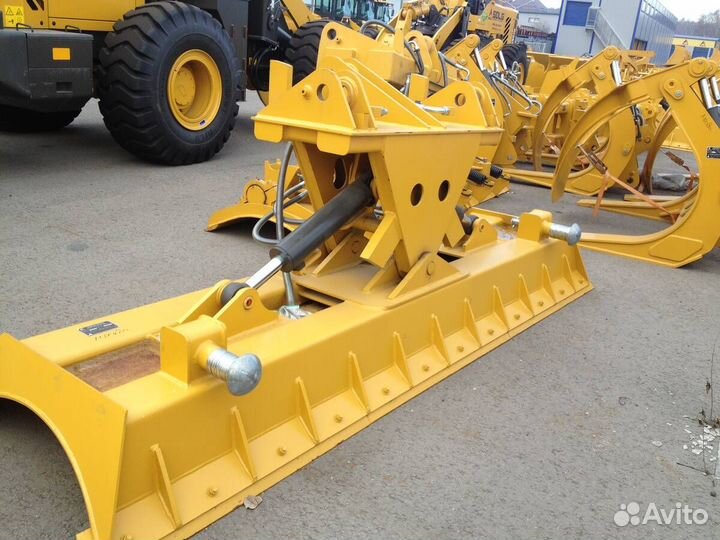 Отвал на фронтальный погрузчик 3,5м