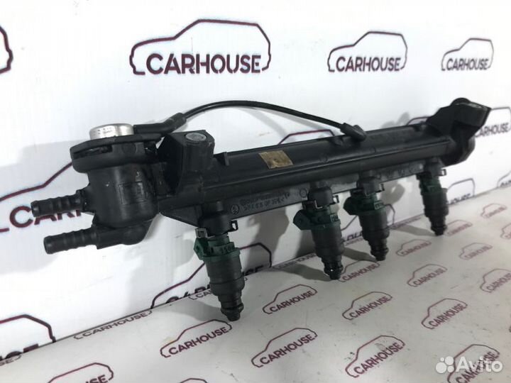 Рампа топливная Volkswagen Golf MK4 1.6 AKL 1997