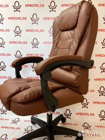 Офисное кожаное кресло руководителя с массажем