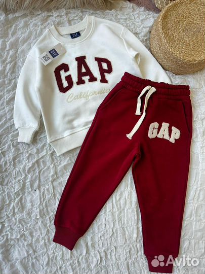 Детский костюм gap новый