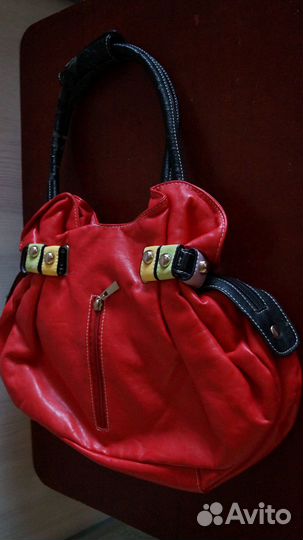Женские сумки б/у лотом