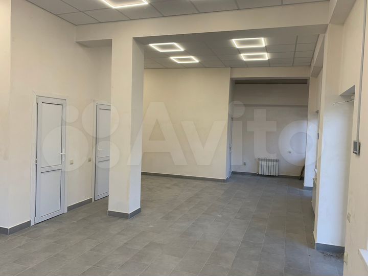 Торговая площадь, 55 м²