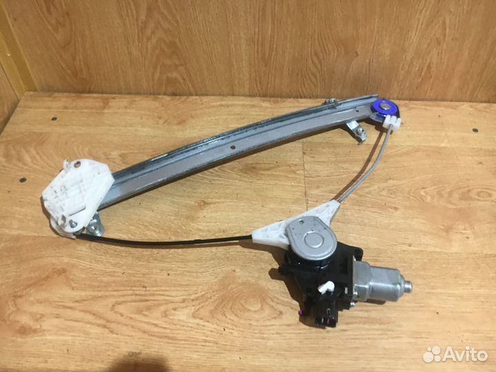 Стеклоподъемник передний правый Subaru Legacy