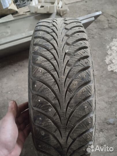 Sava Eskimo Stud 175/65 R14