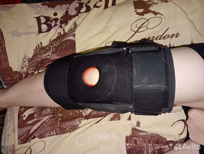 Наколенник ортопедический