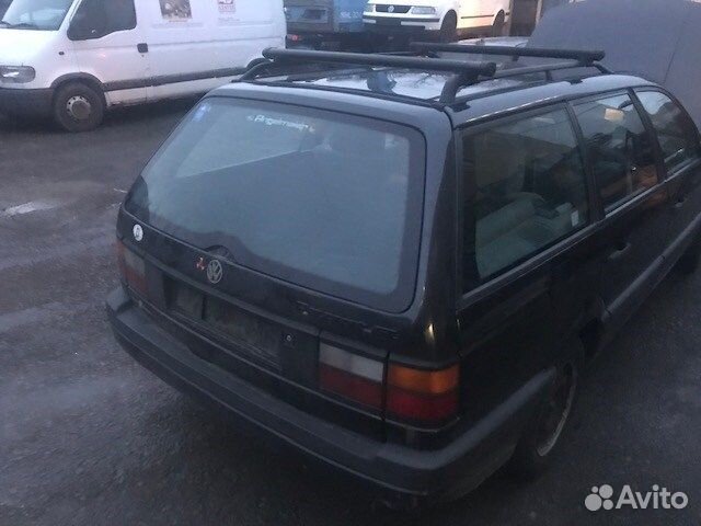 Разбор на запчасти Volkswagen Passat 3