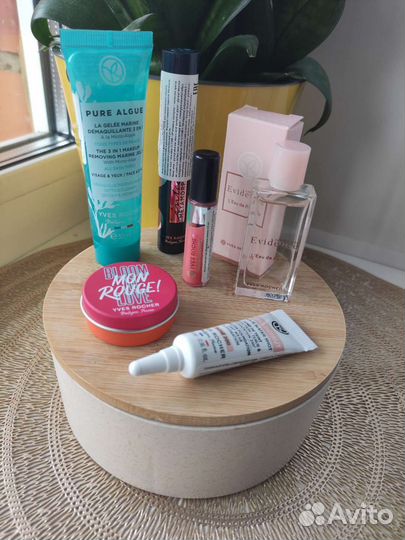 Набор косметики Ив Роше