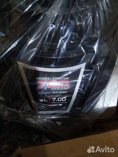 Двигатель briggs and stratton 700 series