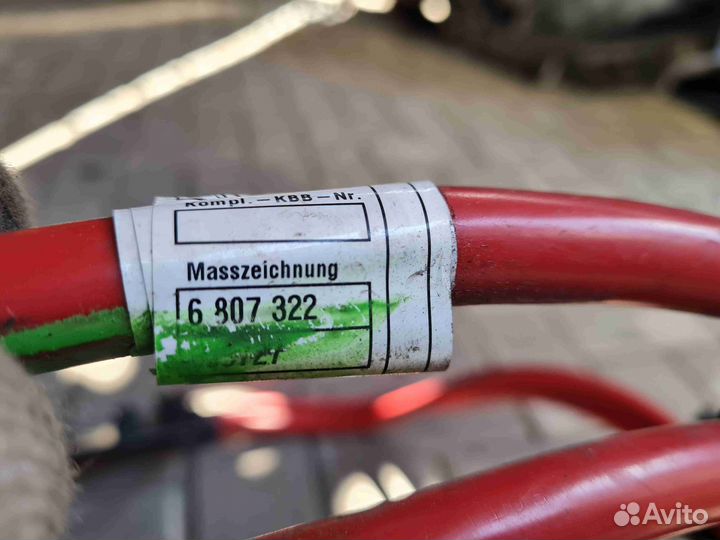 Плюсовой провод аккумулятора BMW 5 G30/G31