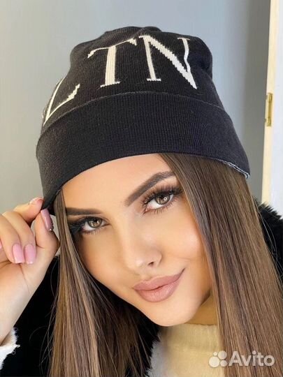 Шапка Valentino