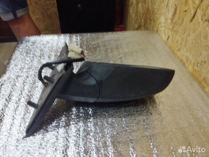 Зеркало заднего вида боковое переднее правое LADA