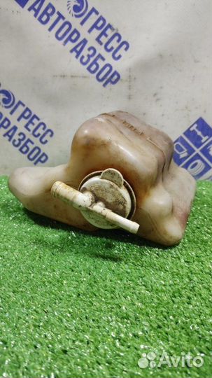 Бачок расширительный Mitsubishi Galant седан 2.0