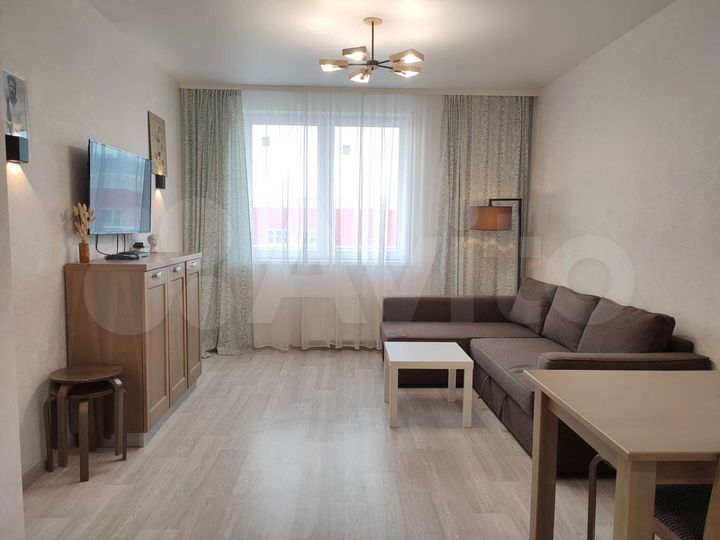 2-к. квартира, 55 м², 4/9 эт.