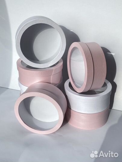 Подарочные коробки из картона. Нанесение логотипа