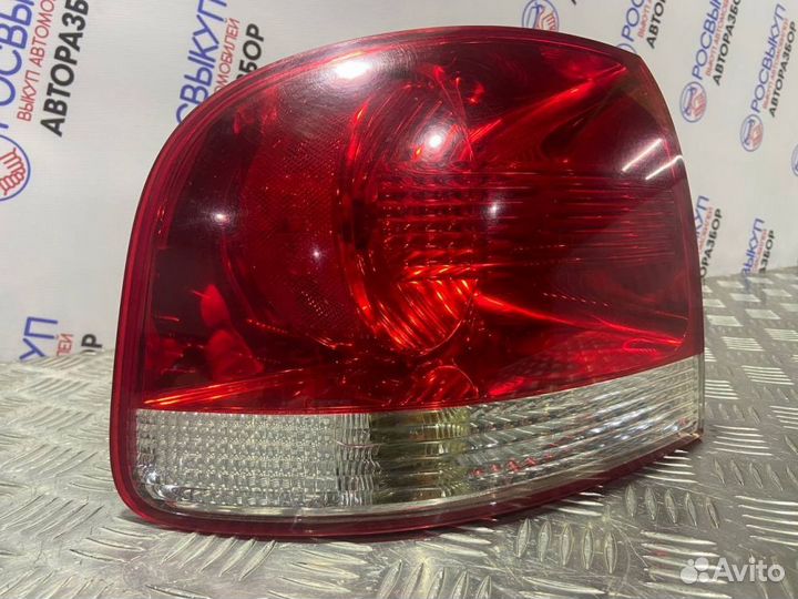 Фонарь Volkswagen Touareg 7L