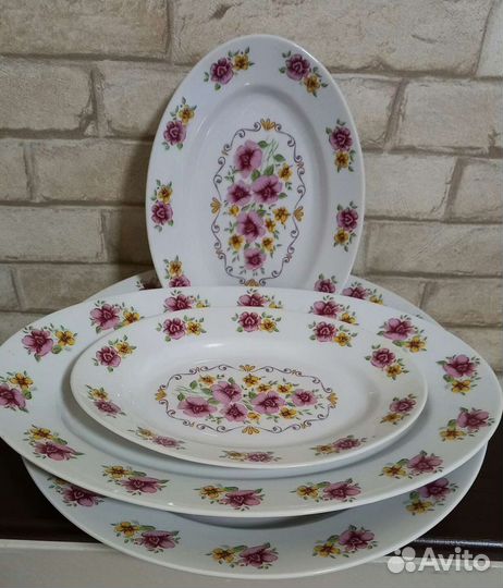 Блюдо и тарелки СССР