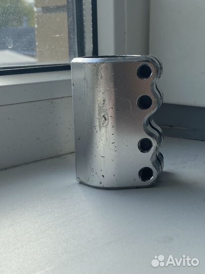 Зажим на трюковой самокат Tilt classic