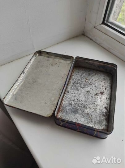 Жестяная коробка СССР