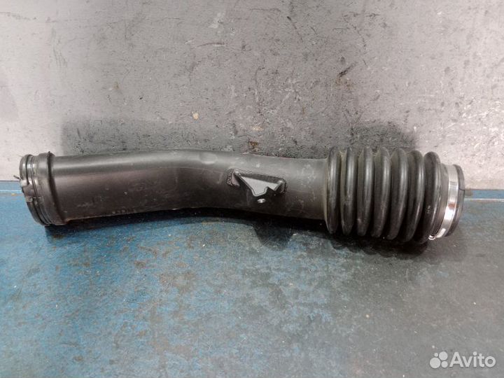 Патрубок воздушного фильтра Volvo Xc60 1 Поколение