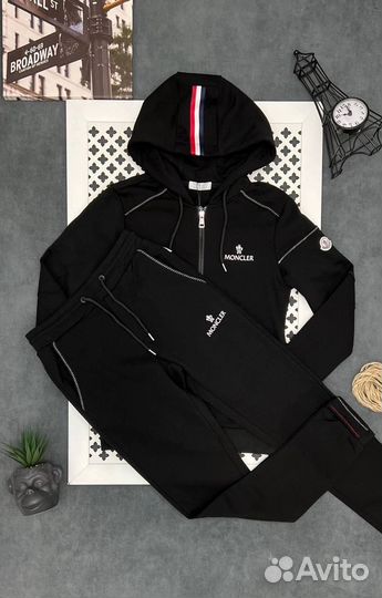 Спортивный костюм Moncler