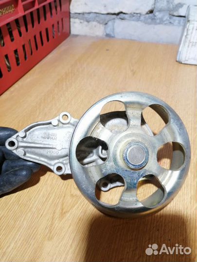 Водяная помпа Honda CR-V III 2.4 GMB