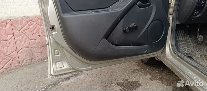 Дверь передняя левая на LADA granta