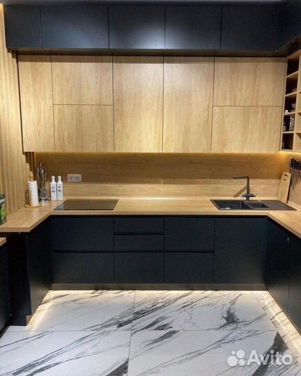 Кухонный гарнитур в квартиру под сдачу